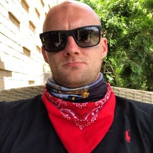 Meet your Posher, Joshua